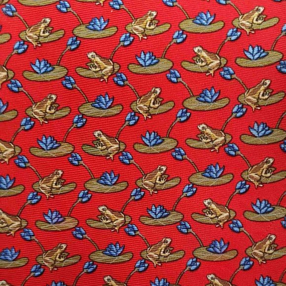 Vintage Jos A Bank Silk Tie Red Blue Green Frogs Lilly Pads Men's - Picture 1 of 2
